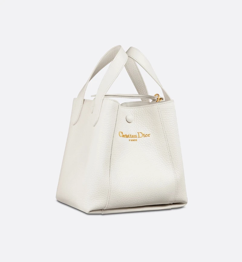 Signature 中型水桶包 NT115000 Signature 中型水桶包 NT115000