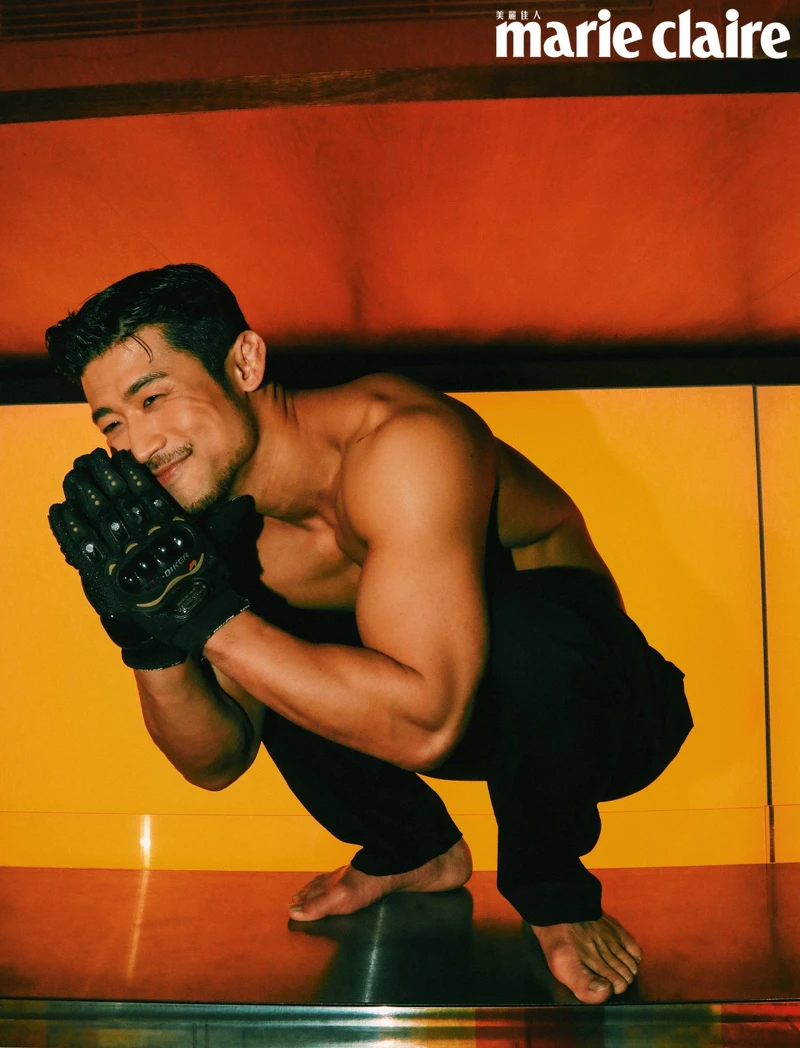 黑色羊毛直筒褲,Goldwin(Hotel V)。 黑色羊毛直筒褲,Goldwin(Hotel V)。