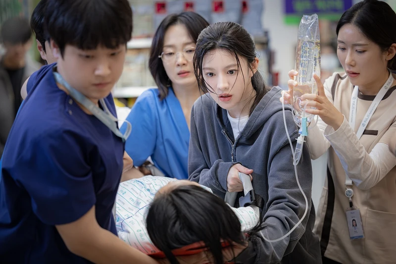 在《機智住院醫生生活》或看見婦產科的各式生死難題。 在《機智住院醫生生活》或看見婦產科的各式生死難題。