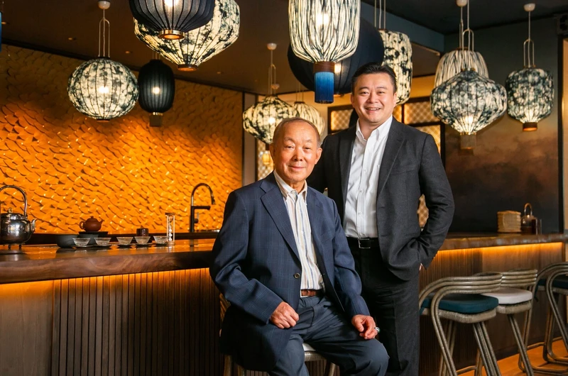 董事長蔡其建與總經理蔡明倫。 董事長蔡其建與總經理蔡明倫。