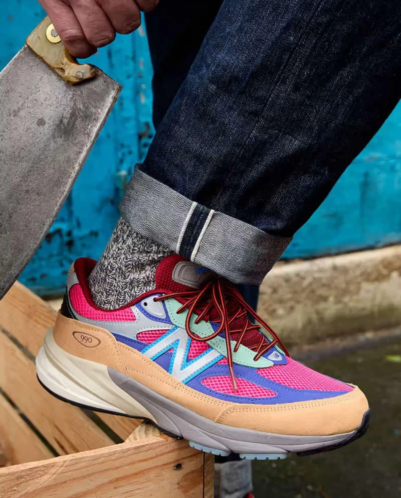 預計售價 $220 美元 預計售價 $220 美元