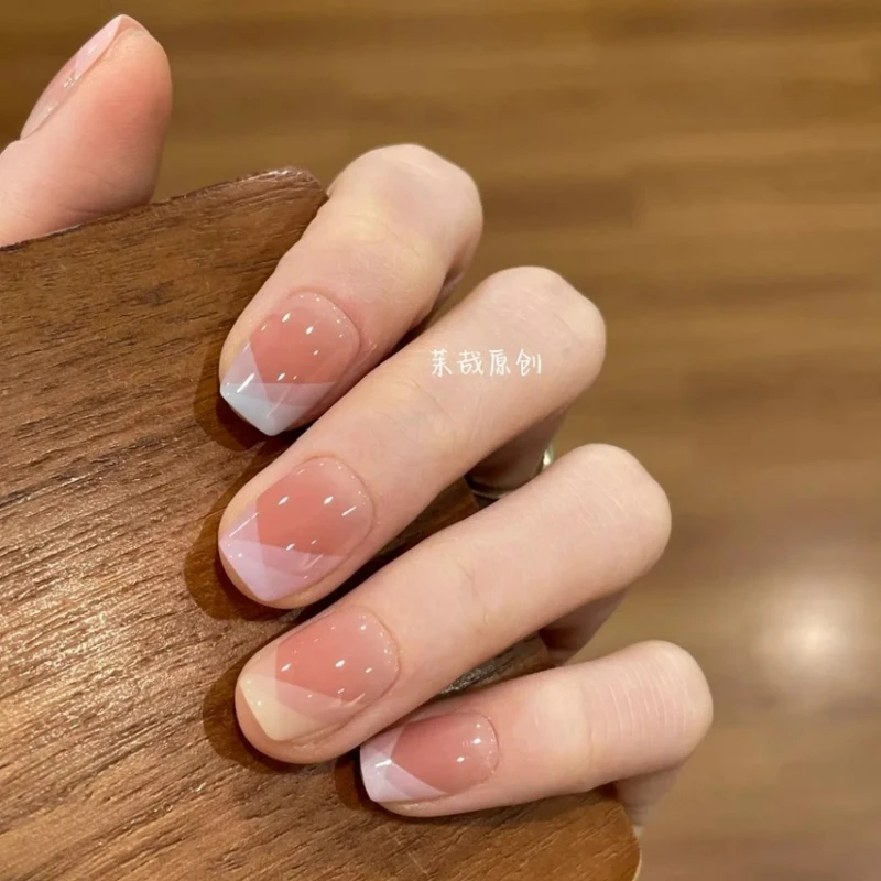 Photo/小紅書@Mo2 Nail茉奈 Photo/小紅書@Mo2 Nail茉奈
