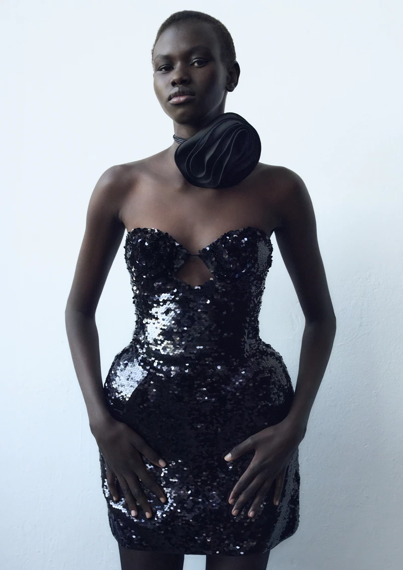 Magda Butrym H&M。 Magda Butrym H&M。