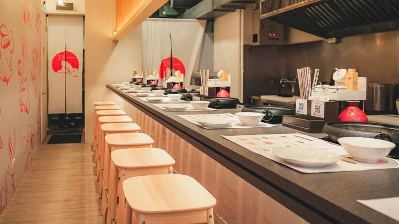 室內設計圍繞「板前」概念。 室內設計圍繞「板前」概念。