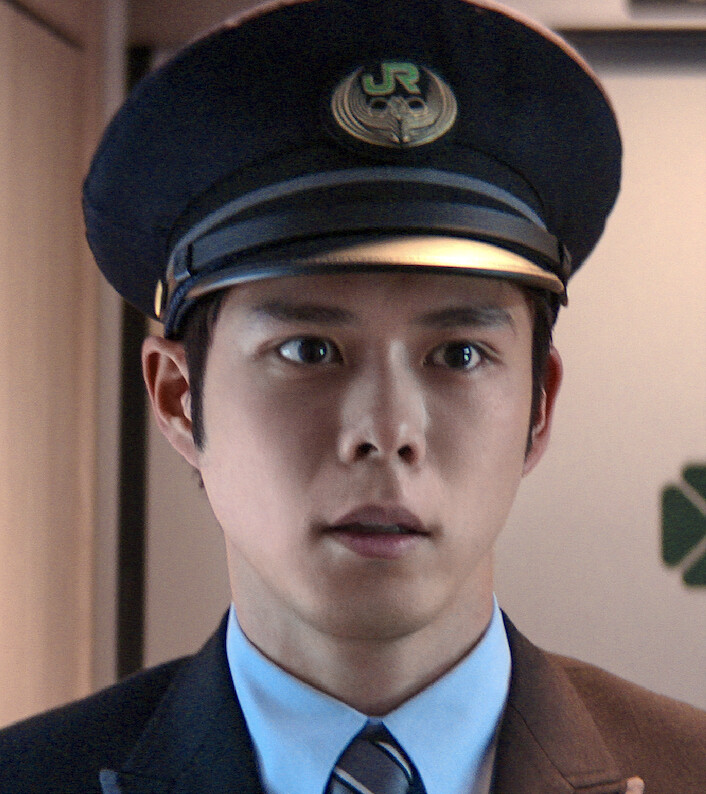 細田佳央太飾演藤井慶次 細田佳央太飾演藤井慶次