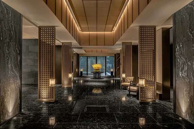 北投晶泉丰旅大廳。