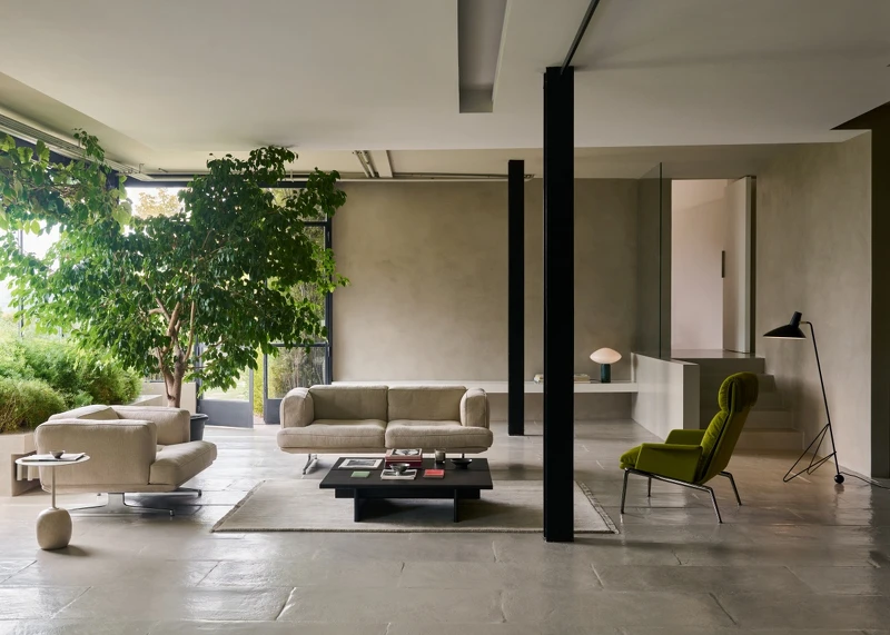 首度攜手丹麥「OEO Studio」推出的《Ita》系列。