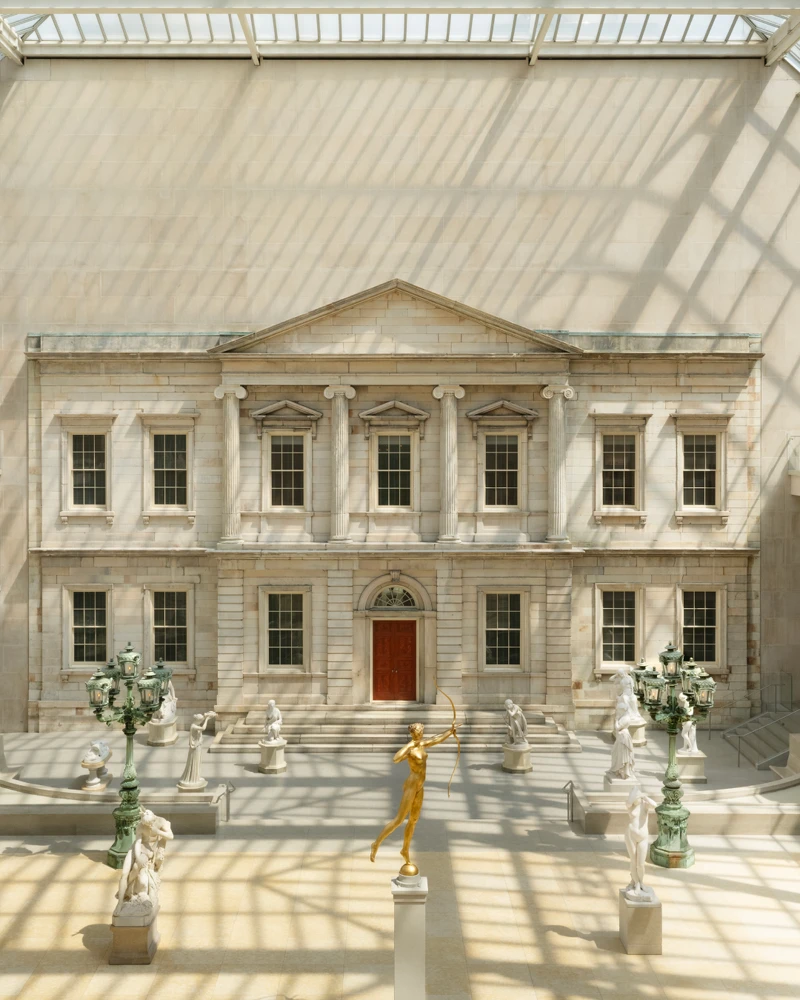 晚宴選址於大都會藝術博物館舉行，美國之翼展區 The American Wing