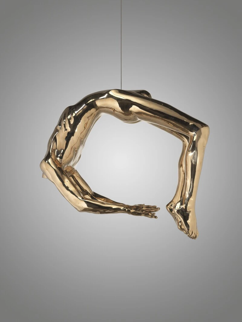 《歇斯底里之拱》（Arch of Hysteria），銅、拋光銅綠，83.8 x 101.6 x 58.4 cm，1993。 © 伊斯頓基金會，經紐約 ARS VAGA 授權，攝影／Christopher Burke