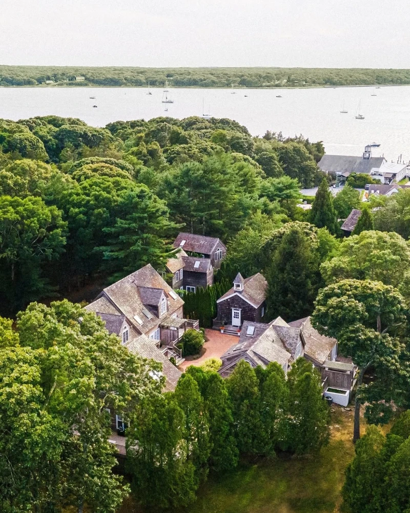 「EHP Resort and Marina」。