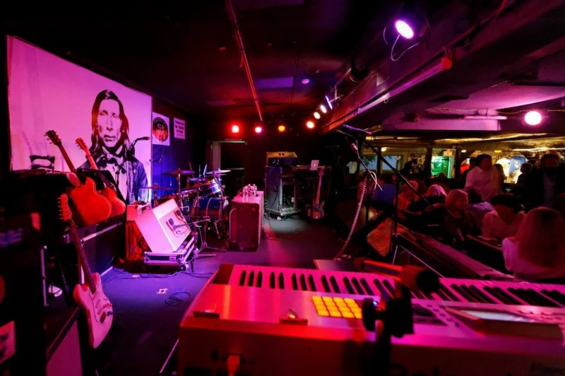 「Stephen Talkhouse」音樂酒吧。