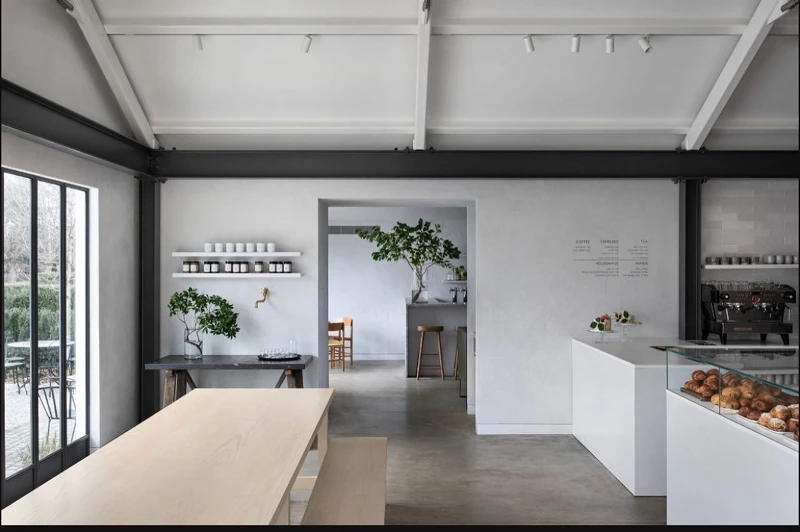 「Carissa’s Bakery」的空間相當俐落時髦。