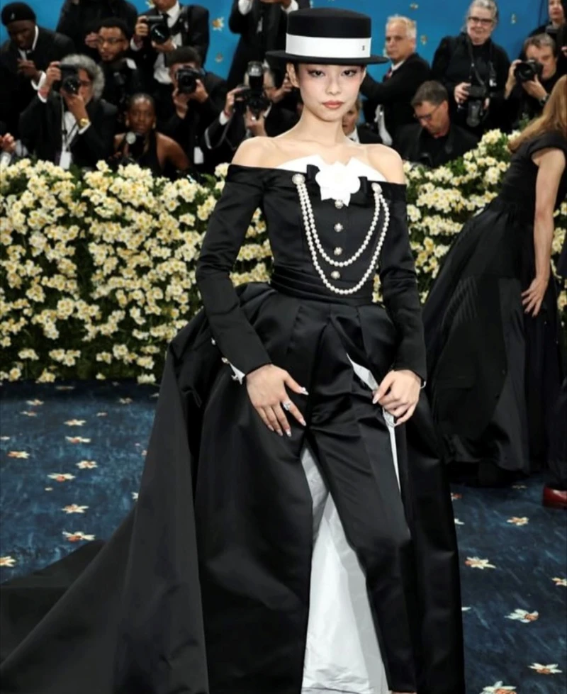 2025 Met Gala紅毯珠寶造型盤點：Jennie