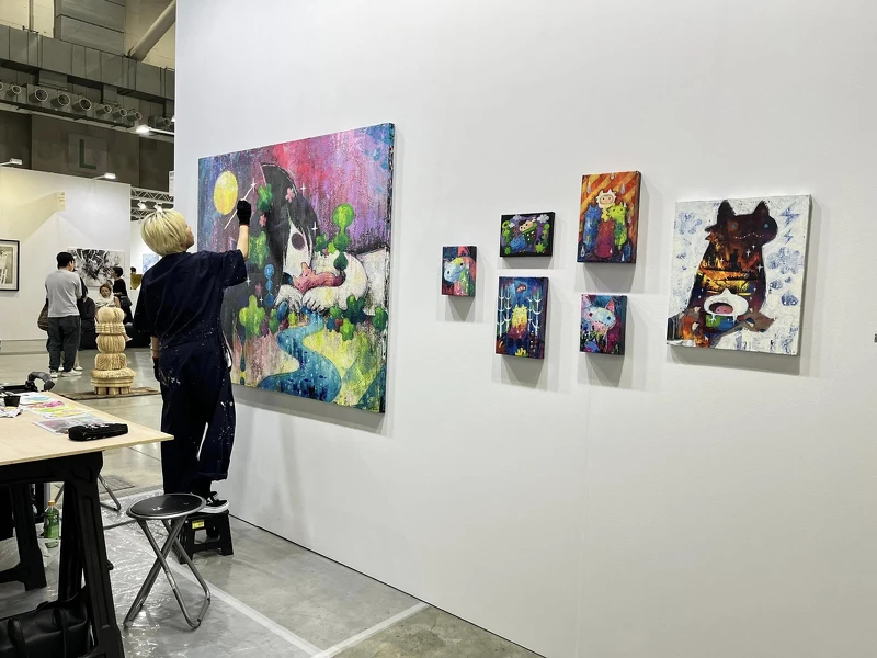 日本藝術家 Shoko Nakazawa 現場作畫，Melody TU 採訪拍攝。