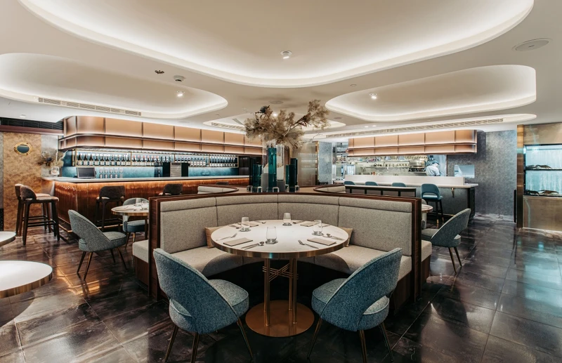 亞洲五十大主廚林泉(Richie Lin)所開設的全台首間以法式料理融合泰菜經典風味的餐廳「COAST」。 亞洲五十大主廚林泉(Richie Lin)所開設的全台首間以法式料理融合泰菜經典風味的餐廳「COAST」。