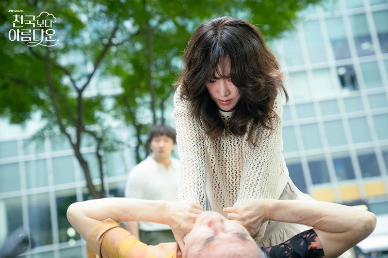 樂俊訝異小絮憤怒到能掐住人類？