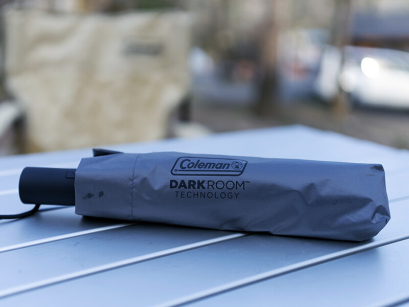 這款聯名自動傘僅售價 ¥2,980 日圓(約台幣 $610)。 這款聯名自動傘僅售價 ¥2,980 日圓(約台幣 $610)。