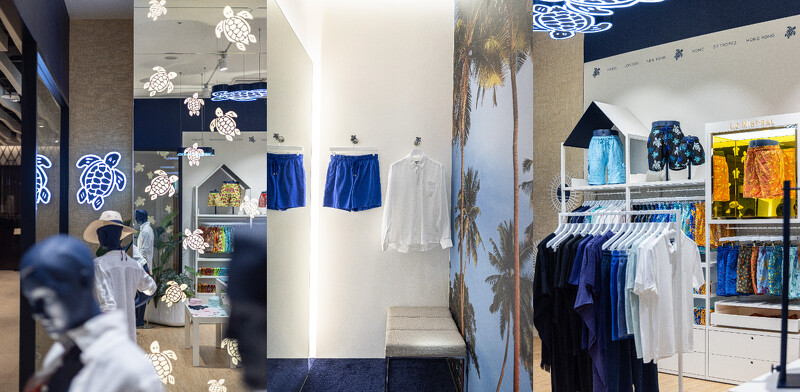 除了Vilebrequin專門店值得拜訪,透過以下三大面向,帶你深入認識Vilebrequin。 除了Vilebrequin專門店值得拜訪,透過以下三大面向,帶你深入認識Vilebrequin。