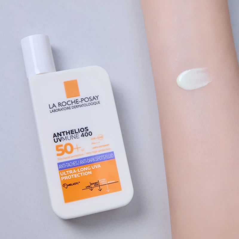 理膚寶水安得利淡斑夏卡防曬液SPF50+/PA++++質地。