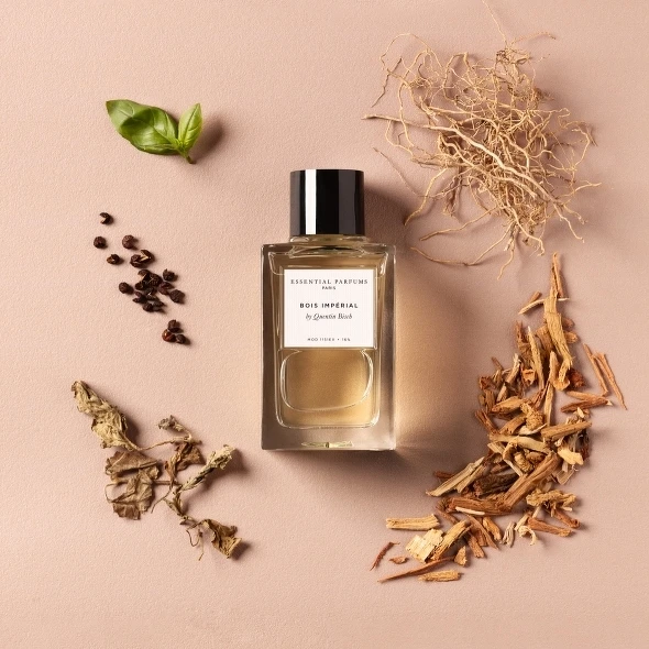 Essential Parfums磁之玫瑰BOIS IMPERIAL淡香精10m,NT900、100ml,NT3,800 Essential Parfums磁之玫瑰BOIS IMPERIAL淡香精10m,NT900、100ml,NT3,800