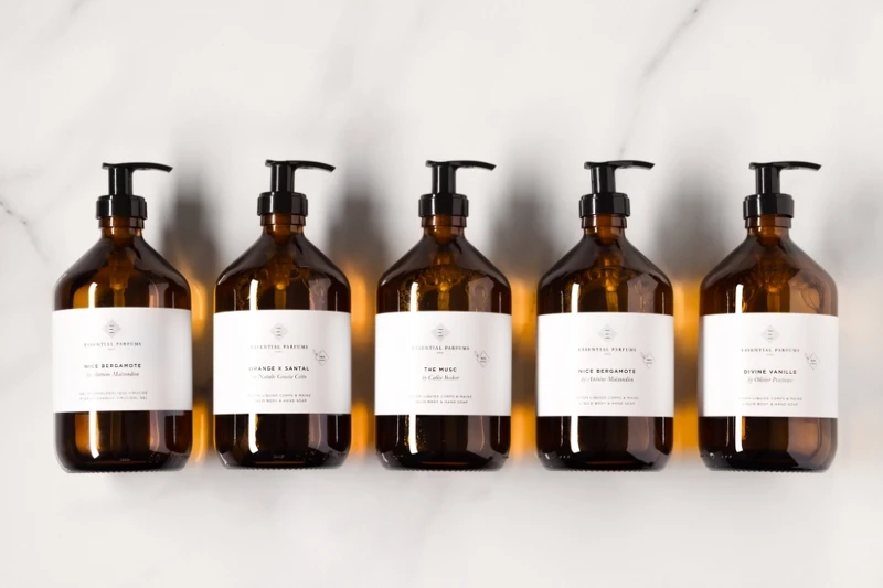 Essential Parfums香氛潔膚露,可使用於全身與手部肌膚,清潔後滋潤保水並自帶香氣。500ml,NT1,150 Essential Parfums香氛潔膚露,可使用於全身與手部肌膚,清潔後滋潤保水並自帶香氣。500ml,NT1,150