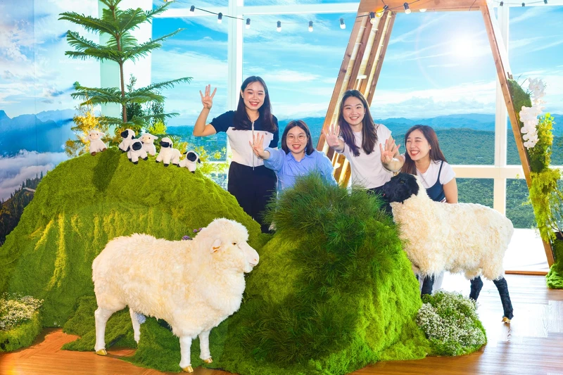 【台北101觀景台】FUN四玩限時優惠,四人同行一人免費。 【台北101觀景台】FUN四玩限時優惠,四人同行一人免費。