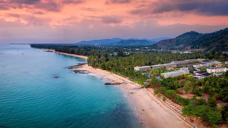 拷叻Khao Lak以絕美海岸線與自然景觀受到歐美客歡迎 拷叻Khao Lak以絕美海岸線與自然景觀受到歐美客歡迎