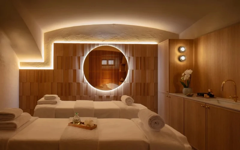 「Anantara Spa」的雙人芳療室。