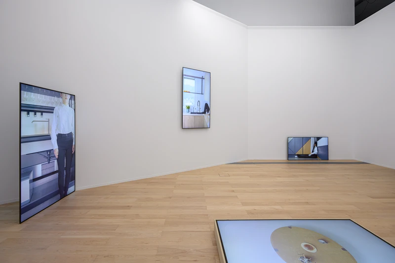 何采柔 (Joyce HO),〈Vera X 日記〉(Vera x Diary),2023。(新北市美術館提供,攝影:王世邦。) 何采柔 (Joyce HO),〈Vera X 日記〉(Vera x Diary),2023。(新北市美術館提供,攝影:王世邦。)