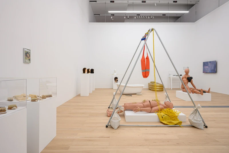 鄭錦衡(JEONG Geumhyung),〈呵體護容〉(Spa & Beauty),2017。(新北市美術館提供,攝影:王世邦。) 鄭錦衡(JEONG Geumhyung),〈呵體護容〉(Spa & Beauty),2017。(新北市美術館提供,攝影:王世邦。)