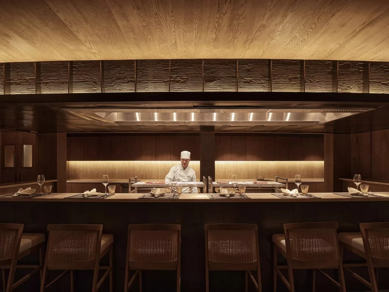 「Charcoal Grill」餐廳。 「Charcoal Grill」餐廳。