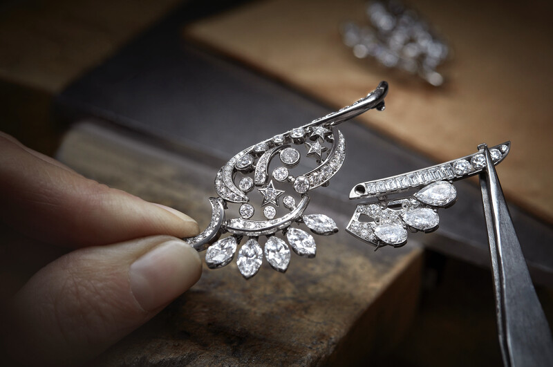 Chanel 2025頂級珠寶系列《Reach For The Stars》代表作——Wings of CHANEL項鍊工藝圖