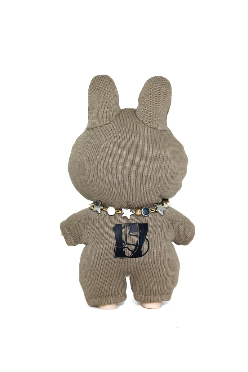 Labubu x sacai x Carhartt WIP 背面 Labubu x sacai x Carhartt WIP 背面