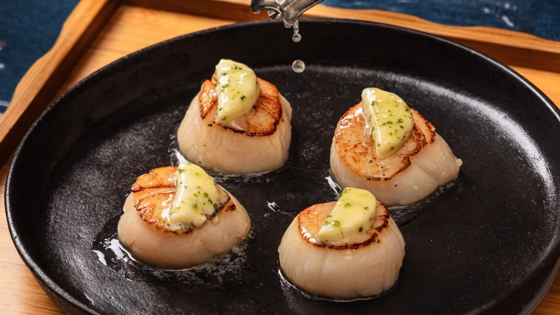 「烈焰脂香.熾熱藝術饗宴」前菜:鐵板北海道干貝 「烈焰脂香.熾熱藝術饗宴」前菜:鐵板北海道干貝