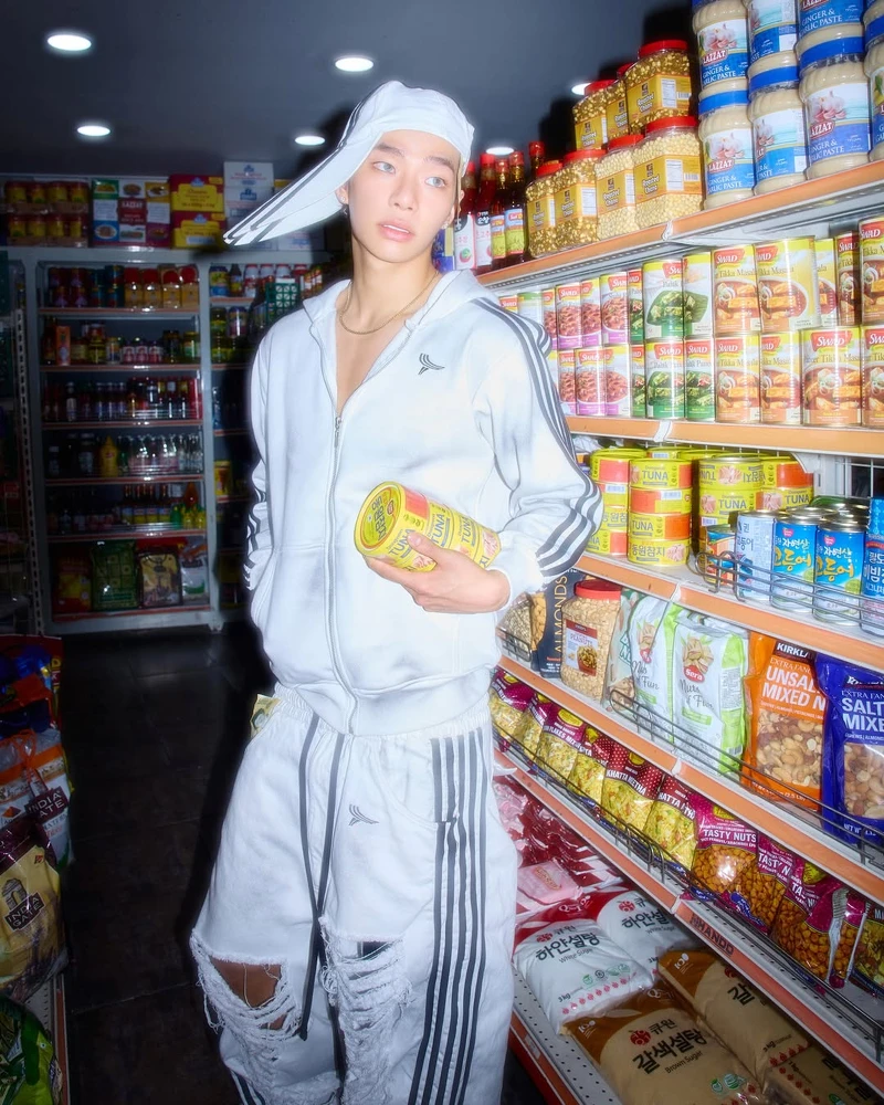 Photo / ALLDAY PROJECT Photo / ALLDAY PROJECT