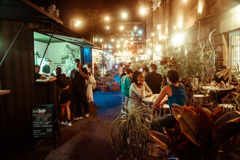 「Fábrica de Arte Cubano」。 「Fábrica de Arte Cubano」。