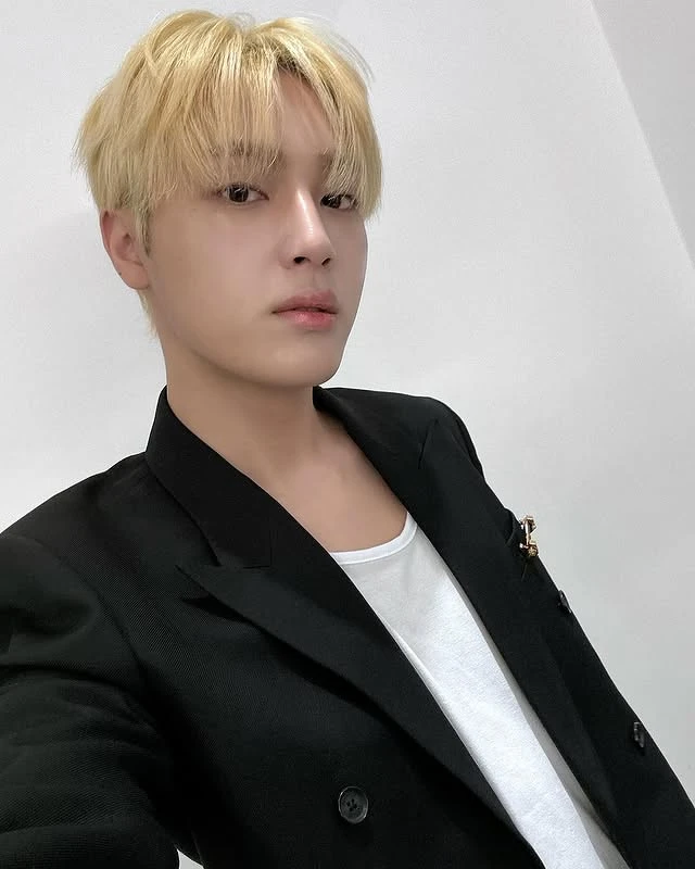 周鶴年因私生活爭議離開團體THE BOYZ 周鶴年因私生活爭議離開團體THE BOYZ