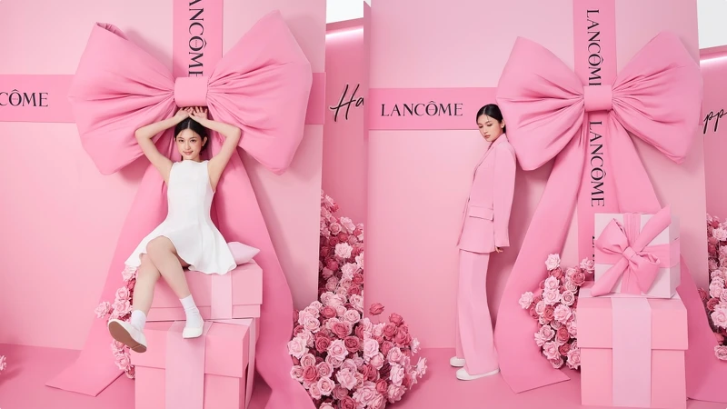 蘭蔻粉紅幸福快閃店的巨型蝴蝶結禮物盒。 蘭蔻粉紅幸福快閃店的巨型蝴蝶結禮物盒。