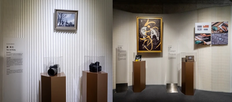 左起：知名時尚攝影師 黃天仁展出作品 / 蕭青陽展出作品《我身騎白馬》/ 究方社創意總監 方序中展出作品小島裡紙磚專輯(右)以及葛萊美獎專輯設計師 