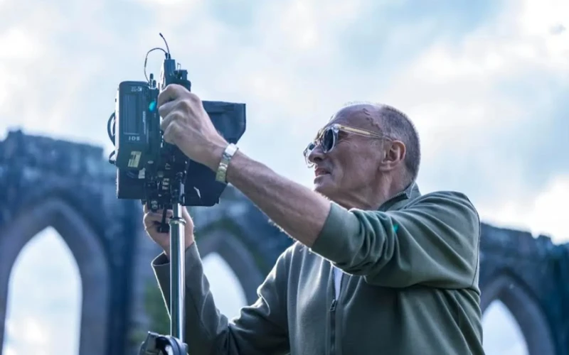 丹尼·鮑伊,是《28年毀滅倒數》及《28天毀滅倒數》的導演。 丹尼·鮑伊,是《28年毀滅倒數》及《28天毀滅倒數》的導演。