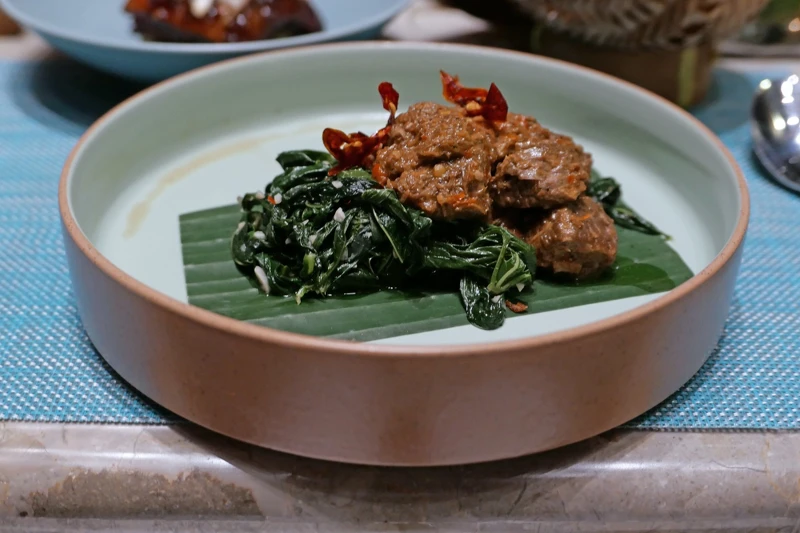 來自蘇門答臘(Sumatra)的「仁當牛肉」(Rendang Daging)。 來自蘇門答臘(Sumatra)的「仁當牛肉」(Rendang Daging)。