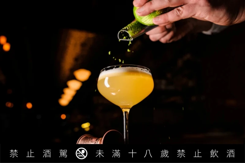 這裡的調酒以當地香料與熱帶水果入味。 這裡的調酒以當地香料與熱帶水果入味。