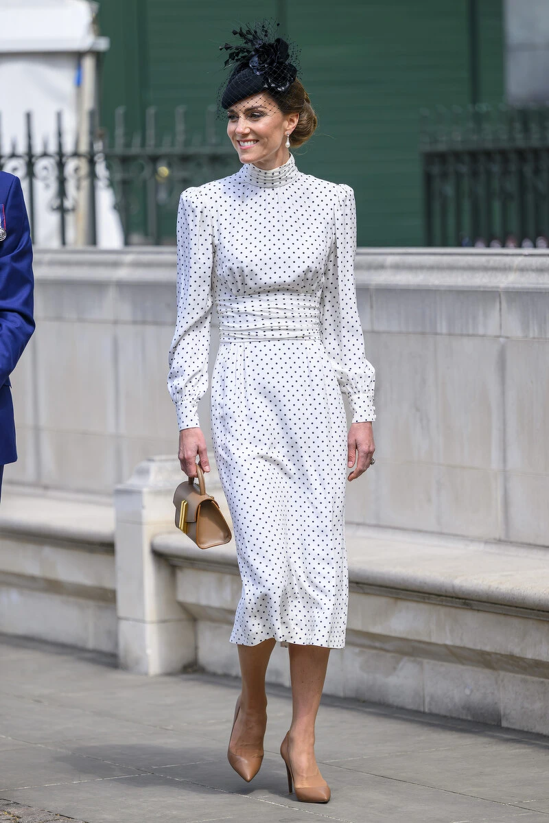 凱特王妃的波點洋裝造型 凱特王妃的波點洋裝造型