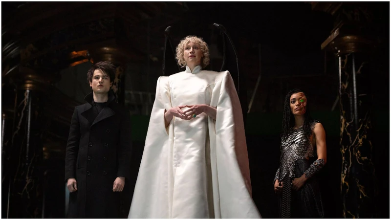 關朵琳·克莉絲蒂飾演路西法。