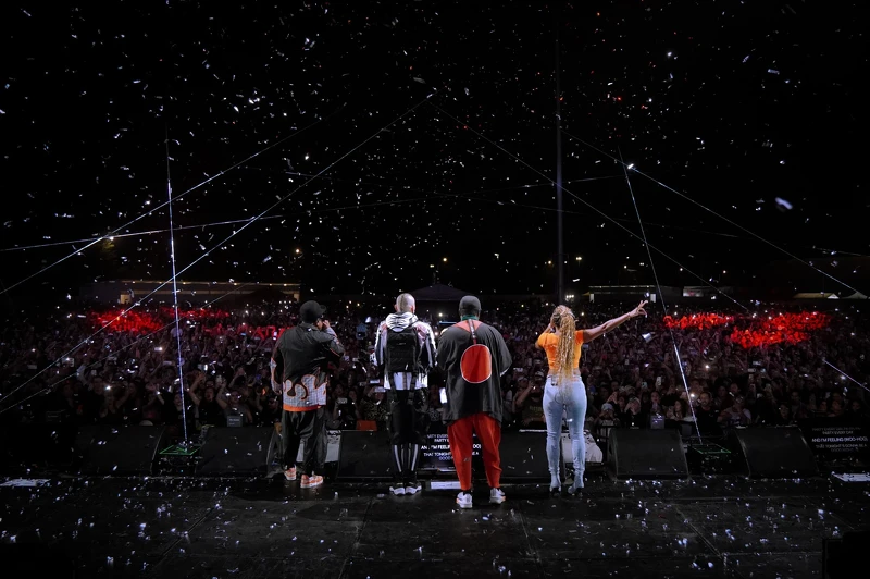 Black Eyed Peas黑眼豆豆團體照，包含will.i.am、apl.de.ap、Taboo與新成員J Rey Soul