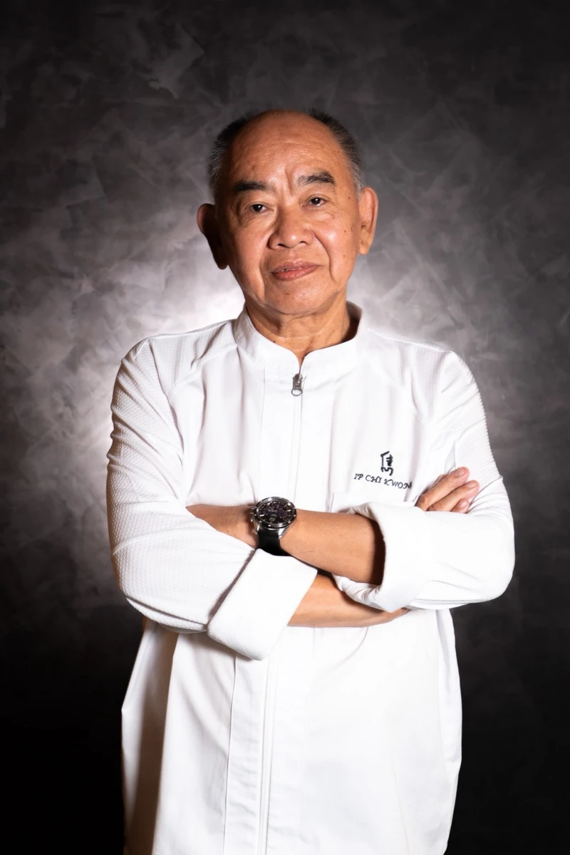 葉志光師傅是粵菜界極具份量的人物，擁有五十年的廚藝歷程。