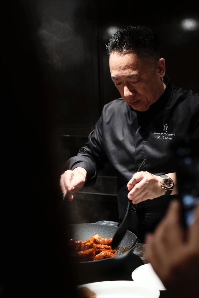 陳泰榮（早哥）主廚。