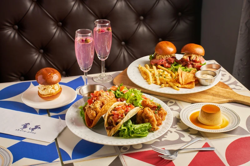 sheep+pony限定雙人組合,主打迷你豬腳漢堡與烤牛肉塔克餅 sheep+pony限定雙人組合,主打迷你豬腳漢堡與烤牛肉塔克餅