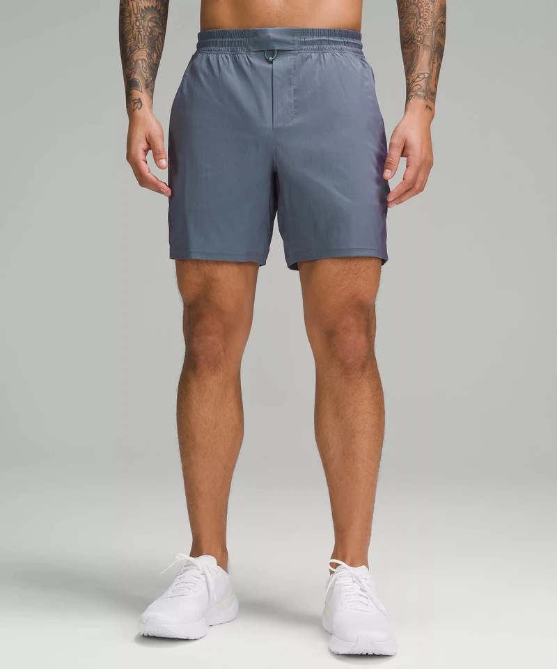 lululemon Men's Pace Breaker 無內襯短褲 7 虹彩設計 NT$2,980