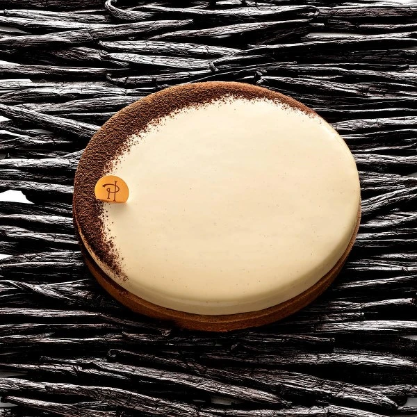 Tarte Infiniment Vanille 無盡香草塔 六吋，原價 $2,280。